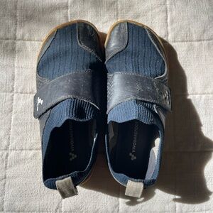 Vivobarefoot kids shoes